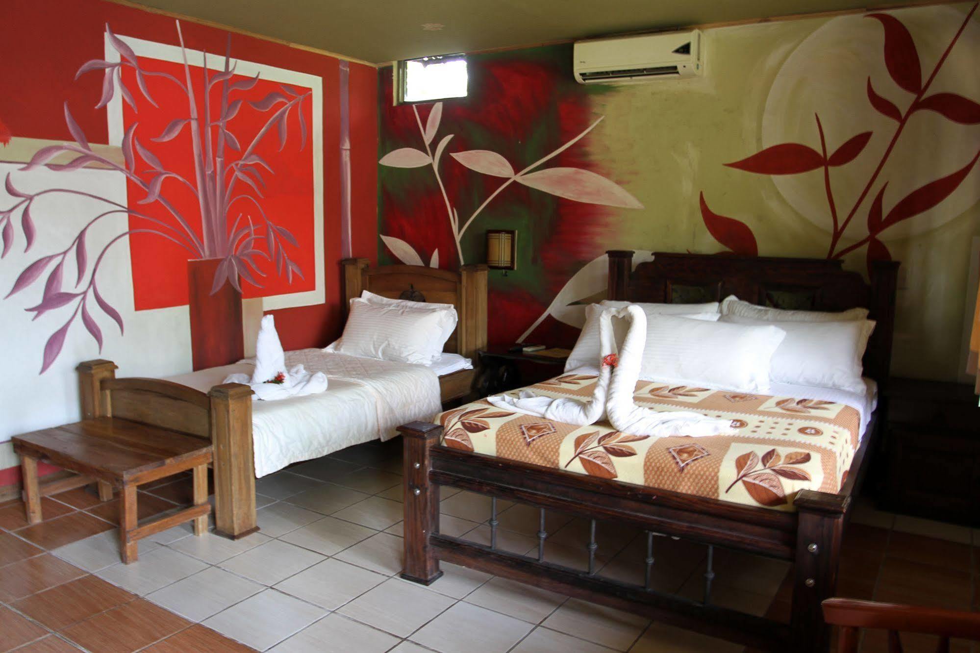 Hotel Kokoro Mineral Hot Springs La Fortuna Esterno foto